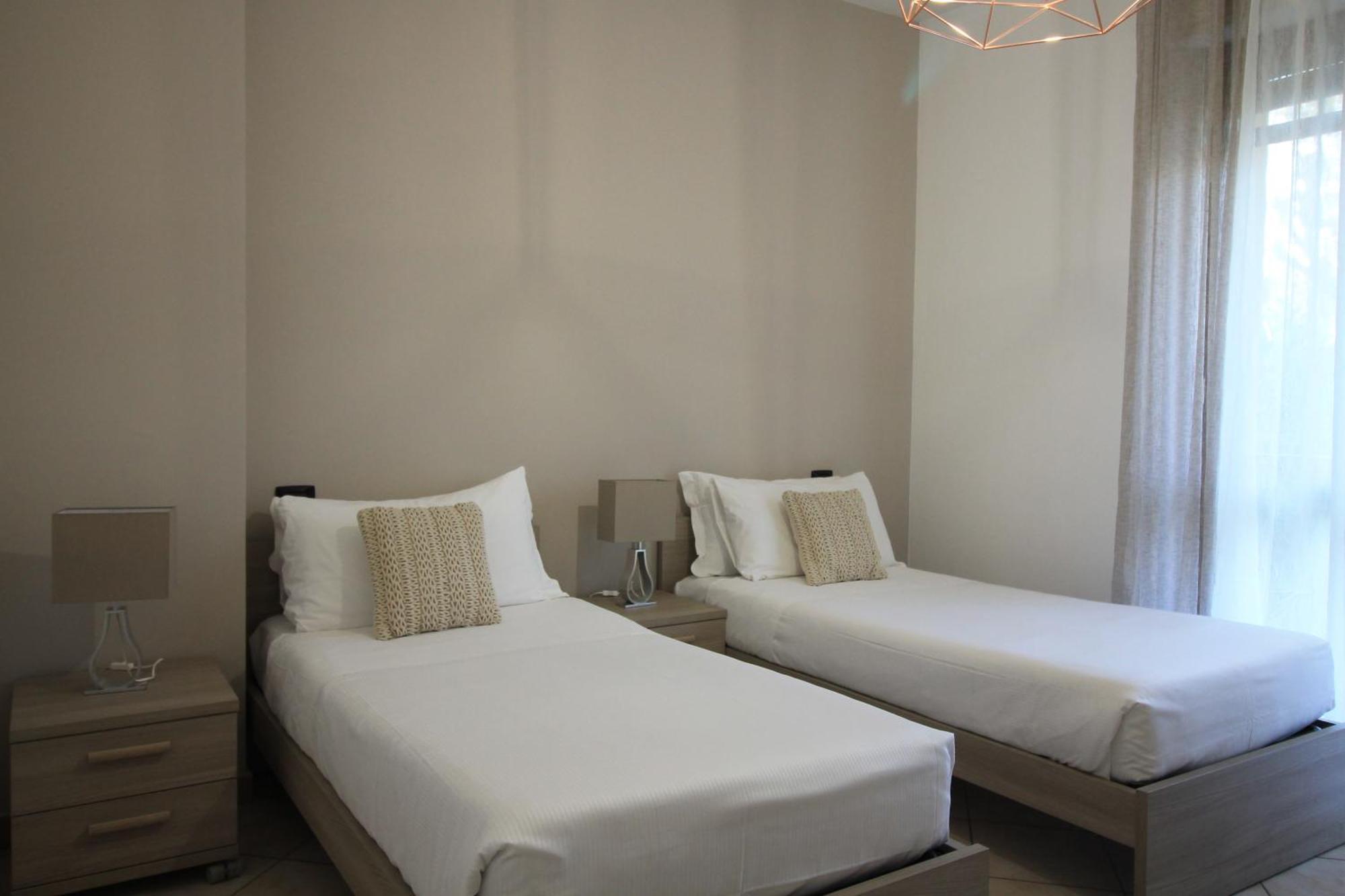 Hq Aparthotel Milano Inn - Smart Suites Cinisello Balsamo Dış mekan fotoğraf