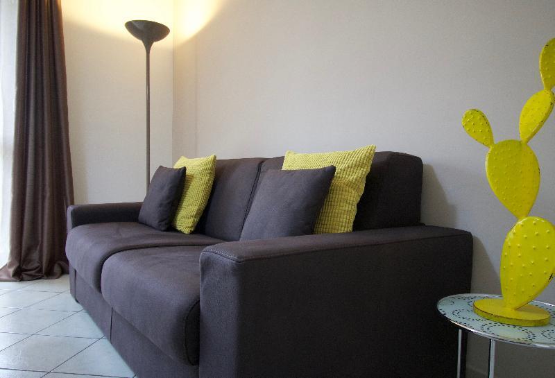 Hq Aparthotel Milano Inn - Smart Suites Cinisello Balsamo Dış mekan fotoğraf